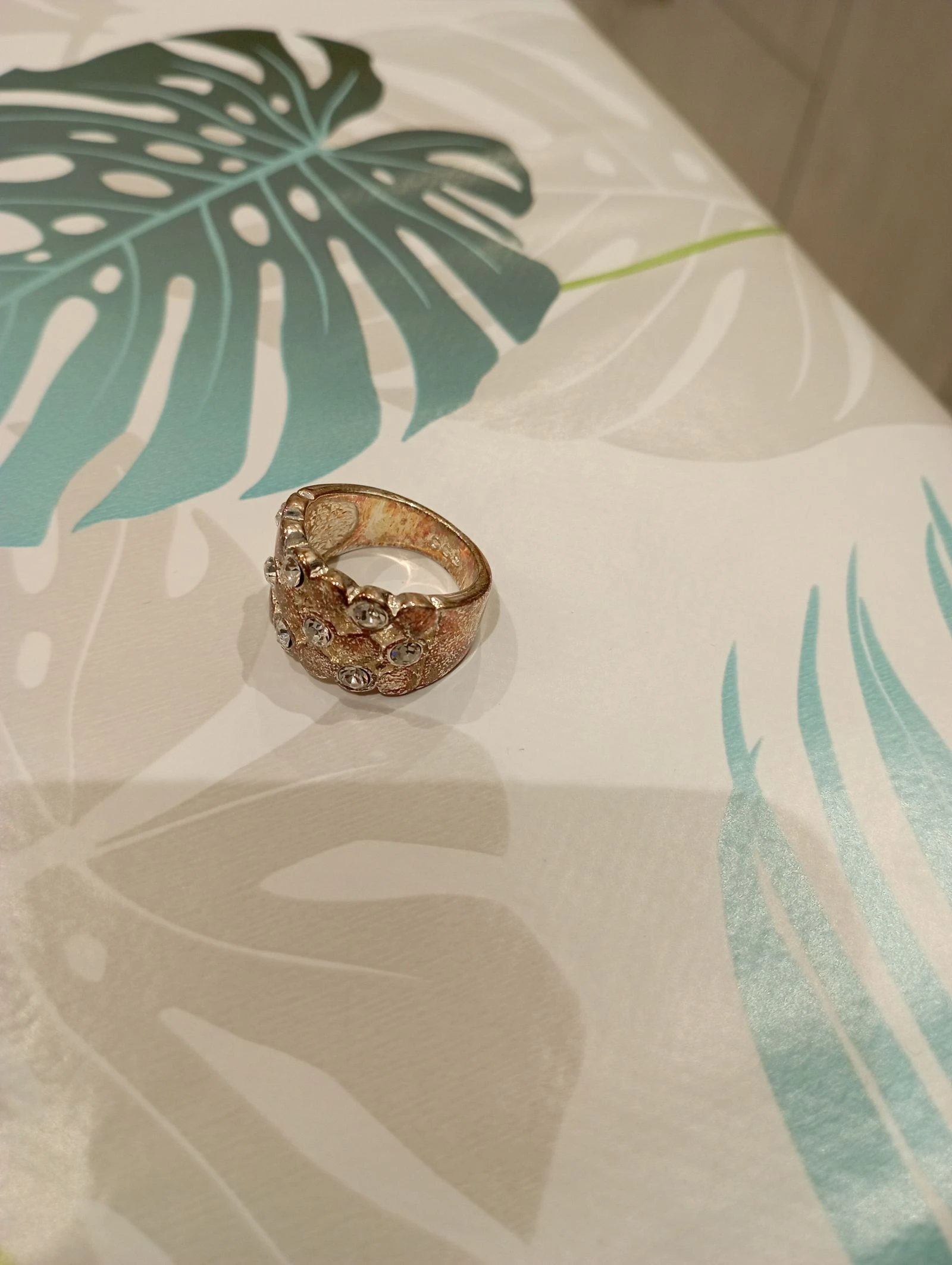 Gouden ring met strass – photo 13